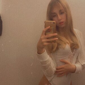 __alexia__ MYM