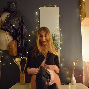 __alexia__ MYM