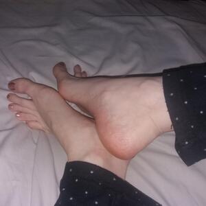 __ladygaia__feet MYM