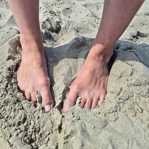 __my_pretty_body_and_feet__ MYM