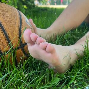 _cams_feet_ MYM