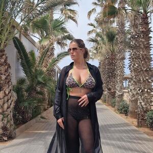 _coupleexhib MYM