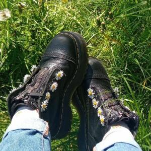 _cutiefeets MYM