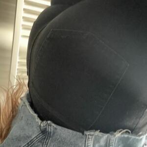 _emycurvy_ MYM