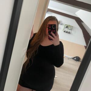 _emyqos_ MYM