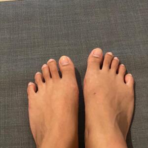 _feet3748 MYM