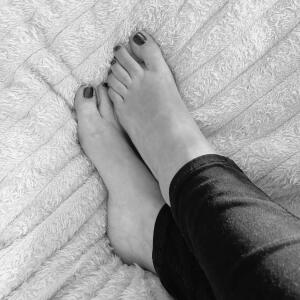 _feetpix MYM
