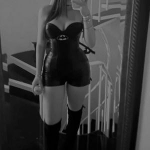 _lalolaa8_ MYM