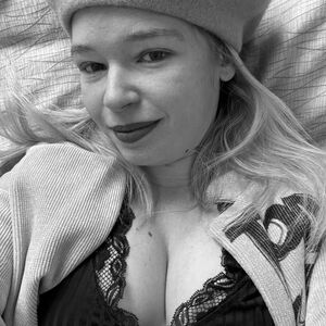 _lapetitefeline MYM