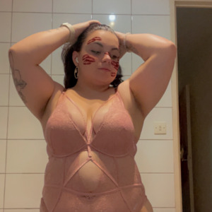 _lapetitetatouer MYM