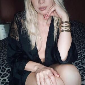 _laura6 MYM
