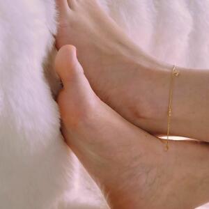 _lea_pieds_sensuels MYM