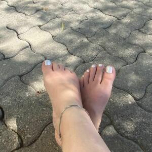 _loli_ta_feet MYM