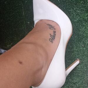 _lovefeetforyou_ MYM