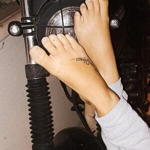 _lovefeetforyou_ MYM