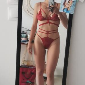 _nia MYM