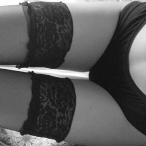 _nia MYM