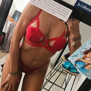_nia MYM