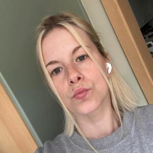 _petite-folle_ MYM
