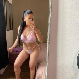 _petitebrunette45 MYM