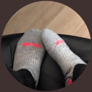 _prettyfeetgirl MYM