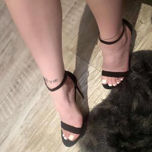 _shinyfeet_ MYM