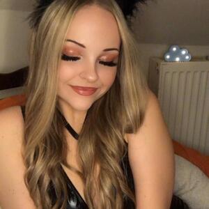 _valentina_mym_ MYM
