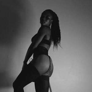 _venuse_ MYM