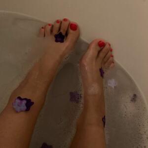 girlyfeet_96 MYM