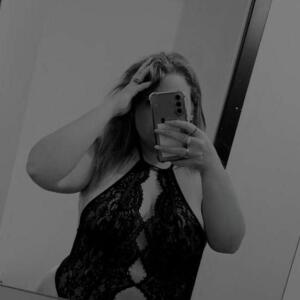 mamacita_08 MYM