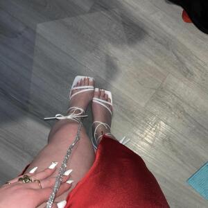 toesofClara MYM